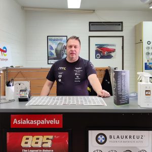 Autoasi-korjaamo AP Rengastarvike yrittäjä Ari Sulkakoski